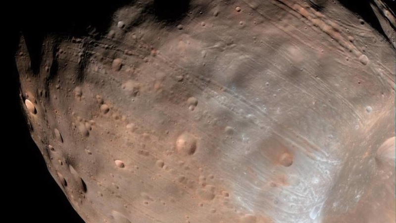 Уфологи пытаются разгадать секрет гигантских башен на Марсе
