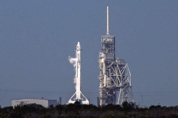 Запуск ракеты-носителя Falcon 9 с разведывательным спутником отложили