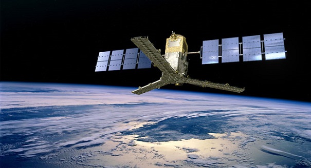 Ученый объявил о риске столкновения спутников на орбите Земли