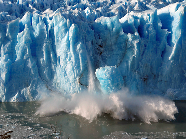 Ученые узнали, почему в Арктике быстро тает лед