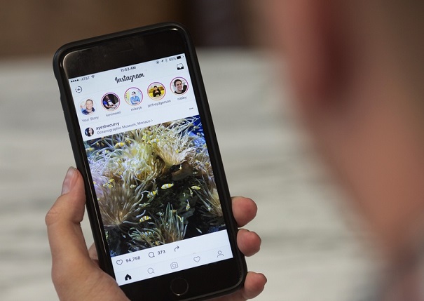 Социальная сеть Instagram запускает хэштег-истории и истории мест