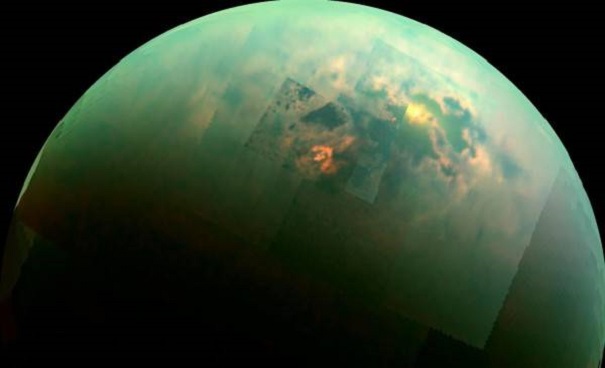 NASA измерили высоту метановых волн на Титане