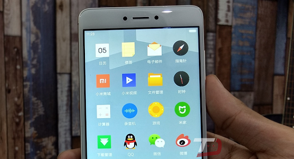 В РФ резко опустилась цена на смартфон Xiaomi Mi 6