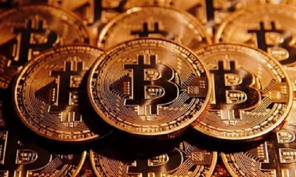 Курс Bitcoin в первый раз превысил 4 тысячи долларов