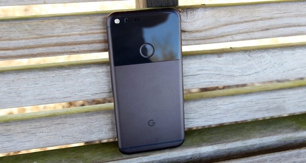 Смартфон Google Pixel 2 получиn ОС андроид 8.0.1