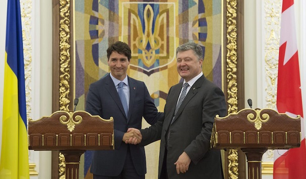 Порошенко собирается на переговоры в Канаду