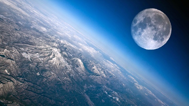 По утверждению учёных, на Луне содержится не менее 100 млн тонн воды