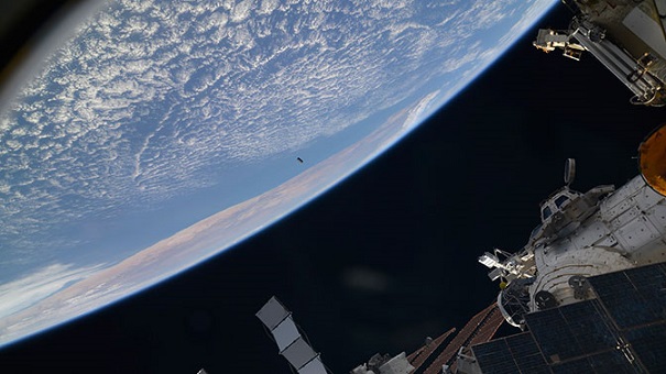 Роскосмос создаст огромную подзарядку спутников на орбите