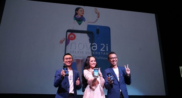 Huawei представила безрамочный Nova 2i с четырьмя камерами