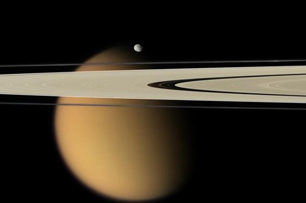 Ученые поведали о мощных ливнях на Титане