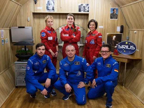 В РФ пройдет психологический эксперимент для экипажа будущей миссии на Луну