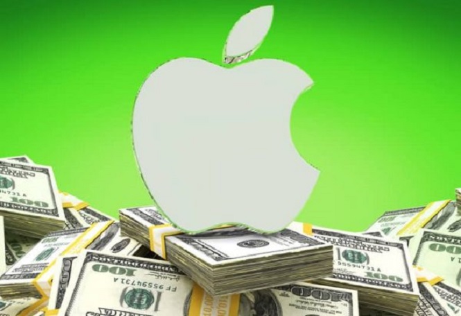 Власти США начали расследование в отношении Apple после скандала с батареями