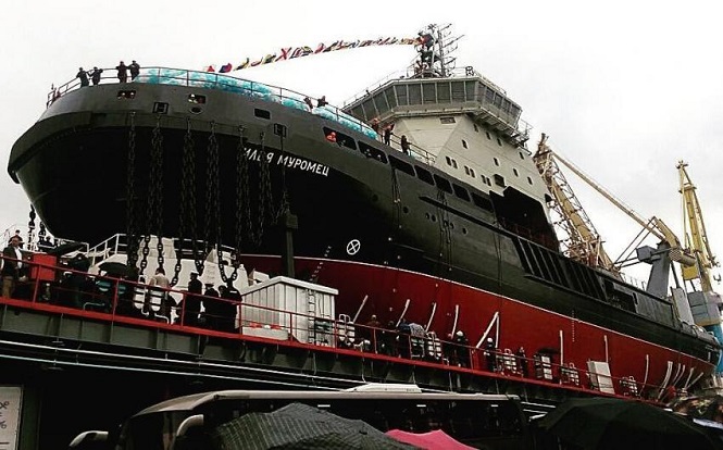 Самый новый ледокол «Илья Муромец» прибыл на Северный флот