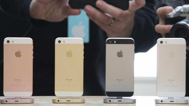 Apple теряет 10 млрд долларов из-за скандала со старыми IPhone