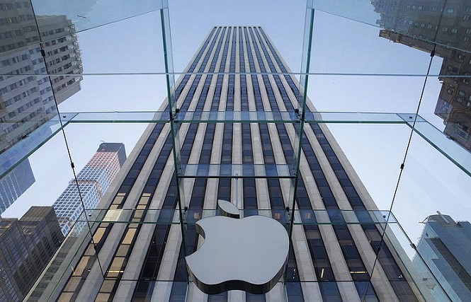Компания Apple хочет на протяжении года менять аккумуляторы iPhone с двукратной скидкой