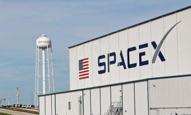 SpaceX поведала о причине отмены запуска ракеты-носителя Falcon 9