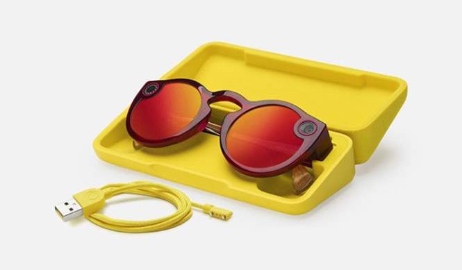 Snapchat представил новейшую версию очков Spectacles со встроенной камерой