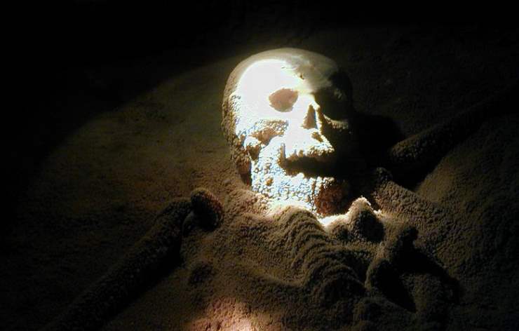 Артефакты пещеры Актун-Туничиль-Мукналь в Белизе