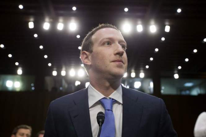 Цукерберг: Facebook вступила в «гонку вооружений» с Россией