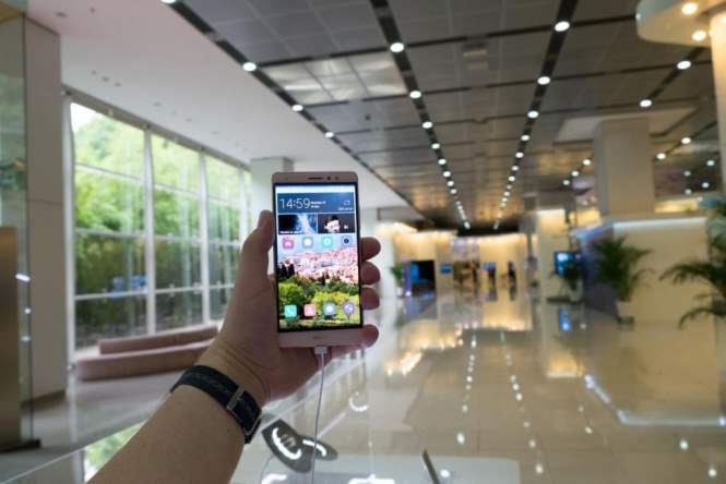 Huawei собирается представить свой 1-ый 5G-смартфон в 2019