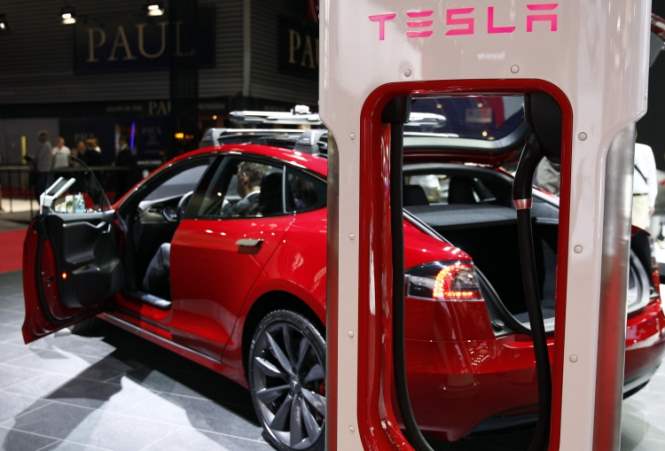 Tesla временно приостановила производство Model 3