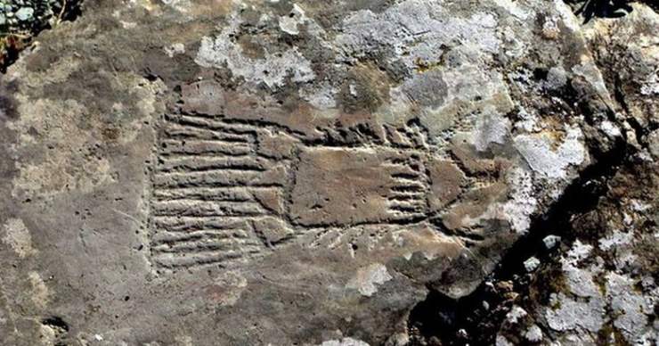 Наскальные рисунки – петроглифы, доказывающие контакты древних людей и пришельцев
