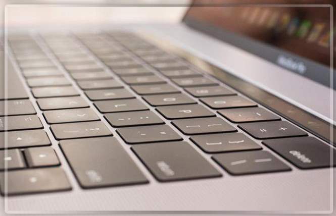 Из-за нередких поломок клавиатуры MacBook Pro на Apple подали в суд