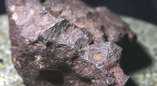 Ценный кусок метеорита использовался фермером не по назначению