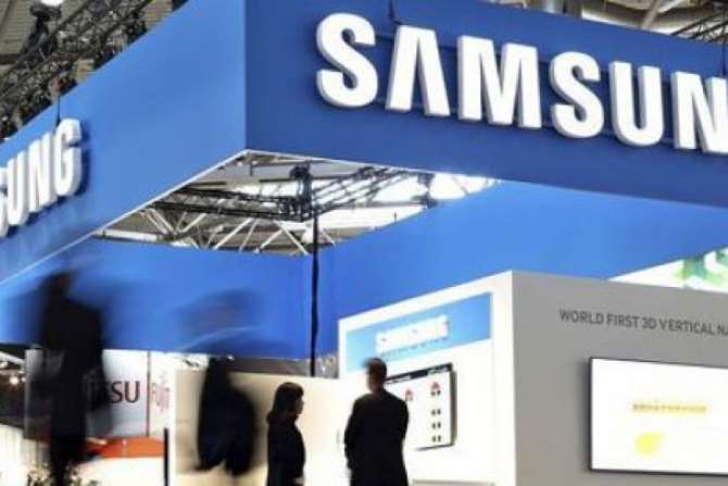 Самсунг начала массовое производство телефонов Galaxy M10 и Galaxy M20