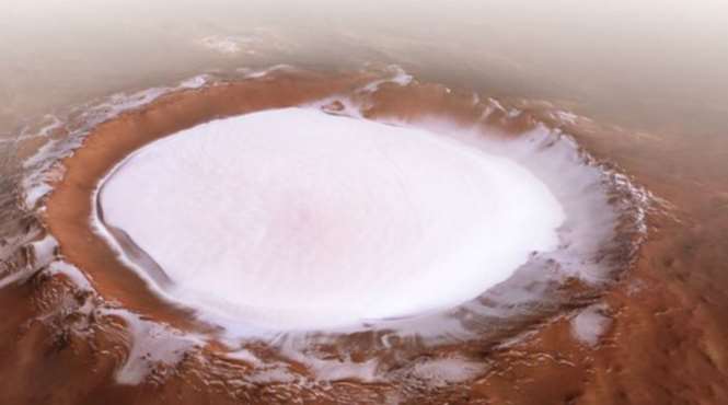 На Марсе отыскали кратер с водой