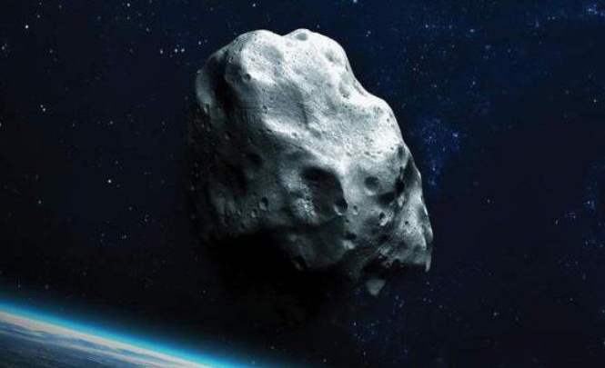 К Земле летит очередной огромный астероид
