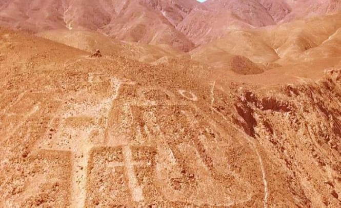 Рисунок гуманоида с тремя пальцами обнаружили на плато Наска