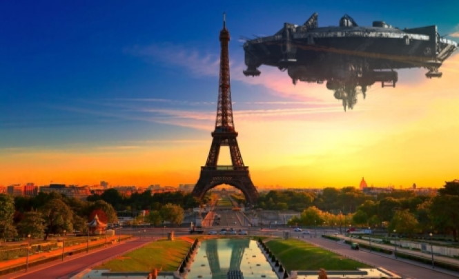 Огромный НЛО над Францией поставил на уши тысячи французов.