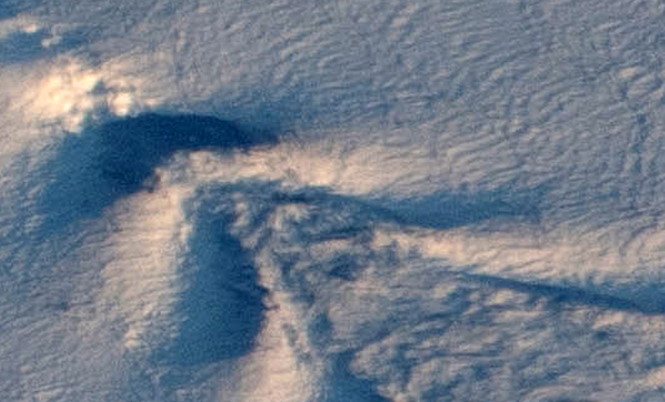 Допотопную подводную лодку вмерзшую в лёд нашли в Антарктиде?