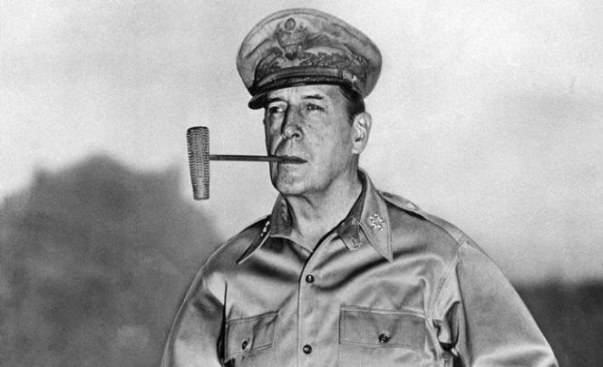 Генерал Дуглас Макартур знал об НЛО