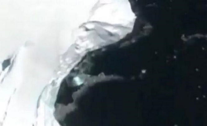 НЛО, вмороженный в лед, нашли в Антарктиде