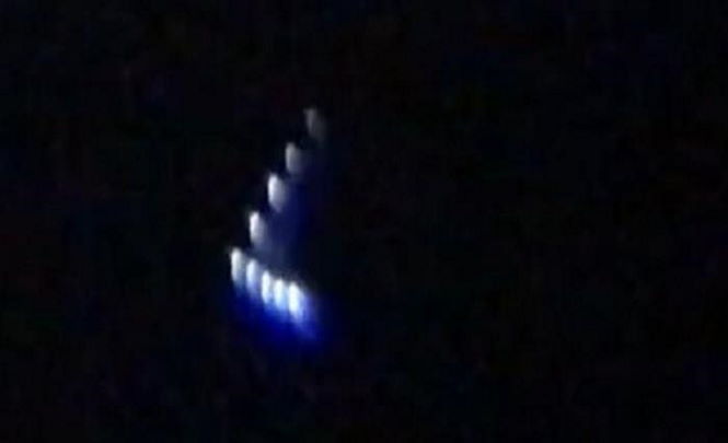 НЛО наблюдали в течении часа над Калифорнией