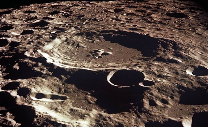 США хотели взорвать ядерную бомбу на Луне