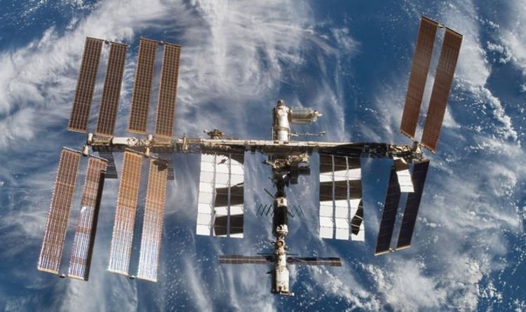 Международная космическая станция АВАРИЙНАЯ СИТУАЦИЯ: НАСА пытается укрыть астронавтов