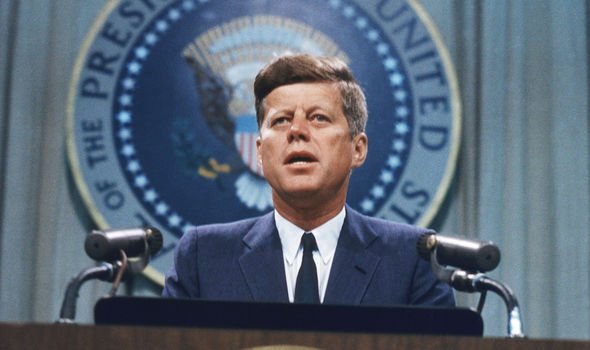 Джон Кеннеди призвал человека ступить на Луну к концу шестидесятых.