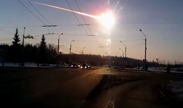 В 2013 году метеор осветил небо в России