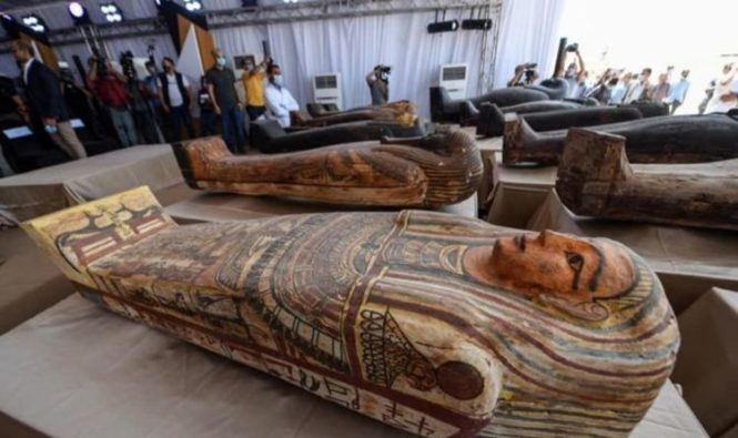 Новости археологии Египта: возле комплекса пирамид обнаружено 59 саркофагов