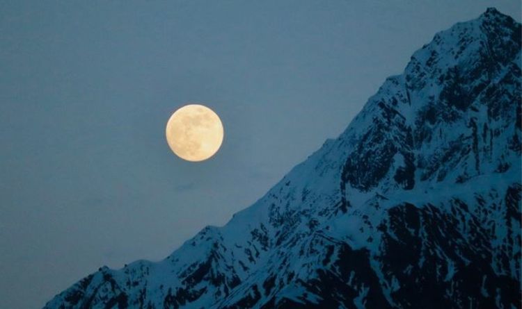 Холодная луна 2020: воскреснет ли полнолуние сегодня вечером?