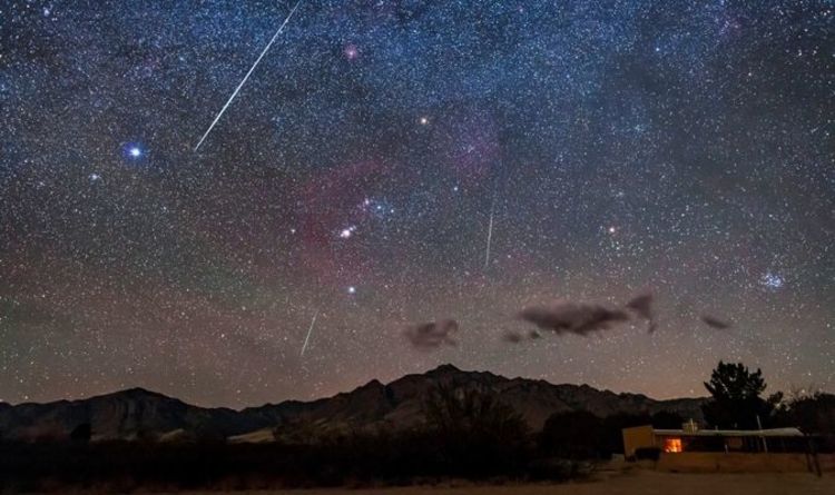Метеоритный дождь Геминиды 2020: смотрите падающие звезды в прямом эфире