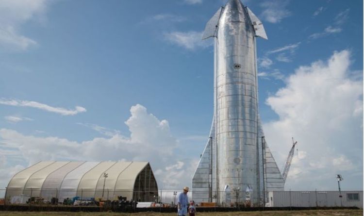 SpaceX готовится к испытательному запуску ракеты Starship