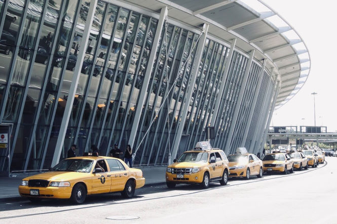 Заказ такси в аэропорт