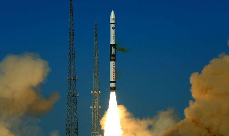 Китай наращивает усилия по доминированию в космосе, создав сверхтяжелую ракету