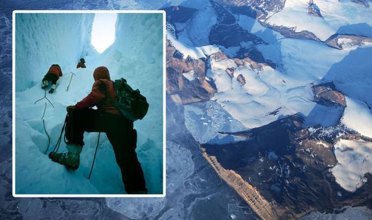Разорвавшаяся Антарктида: «Никогда прежде не видели» кадры, показывающие миссию времен холодной войны подо льдом
