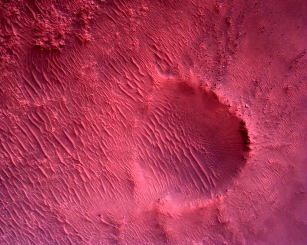 Изображение поверхности Марса, сделанное камерой Rover Down-Loon Camera, установленной на дне Perseverance. Предоставлено: НАСА / Лаборатория реактивного движения - Калтех.