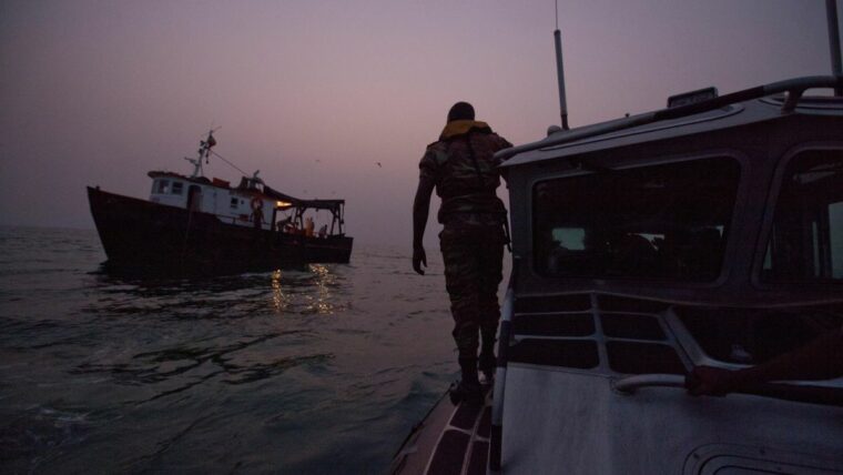 Пиратские атаки, связанные с разрушительной рыбной ловлей